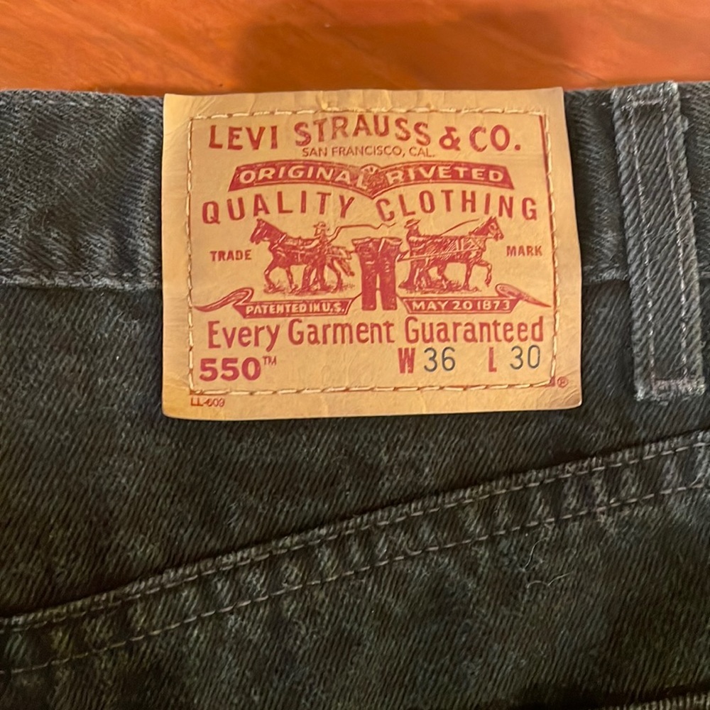 Men’s Levi 550 Relaxed Fit Black Jeans W36 L30 Excellent Condition